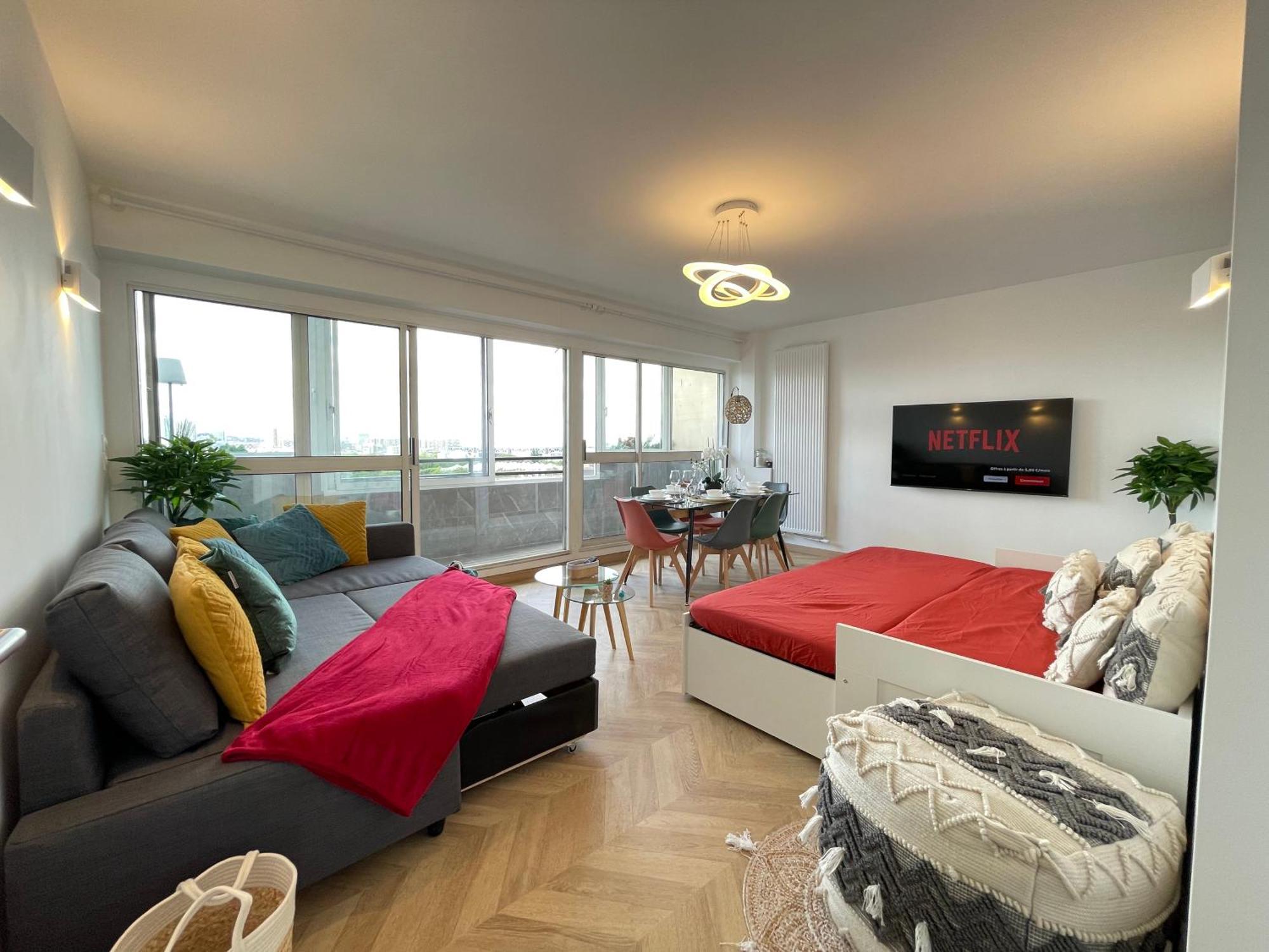 Paris Pantin Magnifique Appartement 4 Pieces De 108M2 Avec 2 Parking Interieur - Tres Cosy Pour 1 A 12 Personnes - Entierement Refait A Neuf Entire Apartment Luxurious And Warm - Pantin Paris 19 Eme Free Wifi Gratuit Buitenkant foto