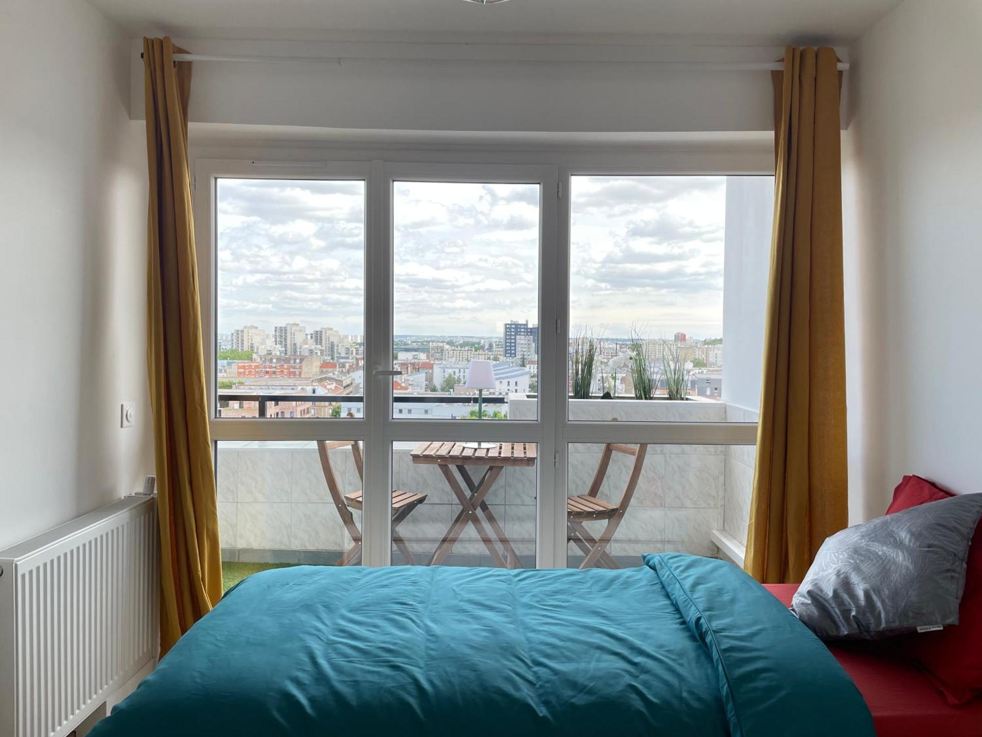 Paris Pantin Magnifique Appartement 4 Pieces De 108M2 Avec 2 Parking Interieur - Tres Cosy Pour 1 A 12 Personnes - Entierement Refait A Neuf Entire Apartment Luxurious And Warm - Pantin Paris 19 Eme Free Wifi Gratuit Buitenkant foto