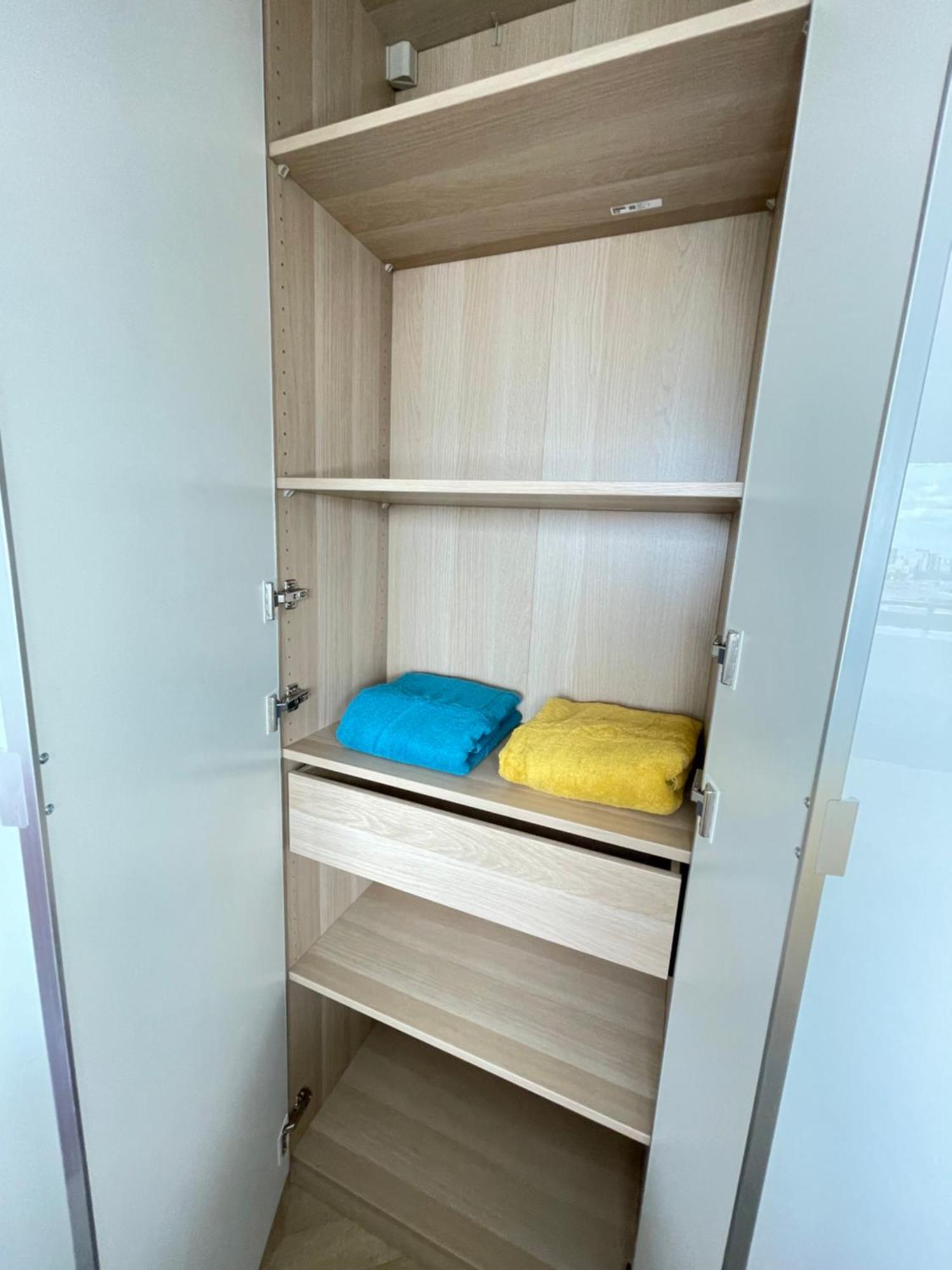 Paris Pantin Magnifique Appartement 4 Pieces De 108M2 Avec 2 Parking Interieur - Tres Cosy Pour 1 A 12 Personnes - Entierement Refait A Neuf Entire Apartment Luxurious And Warm - Pantin Paris 19 Eme Free Wifi Gratuit Buitenkant foto