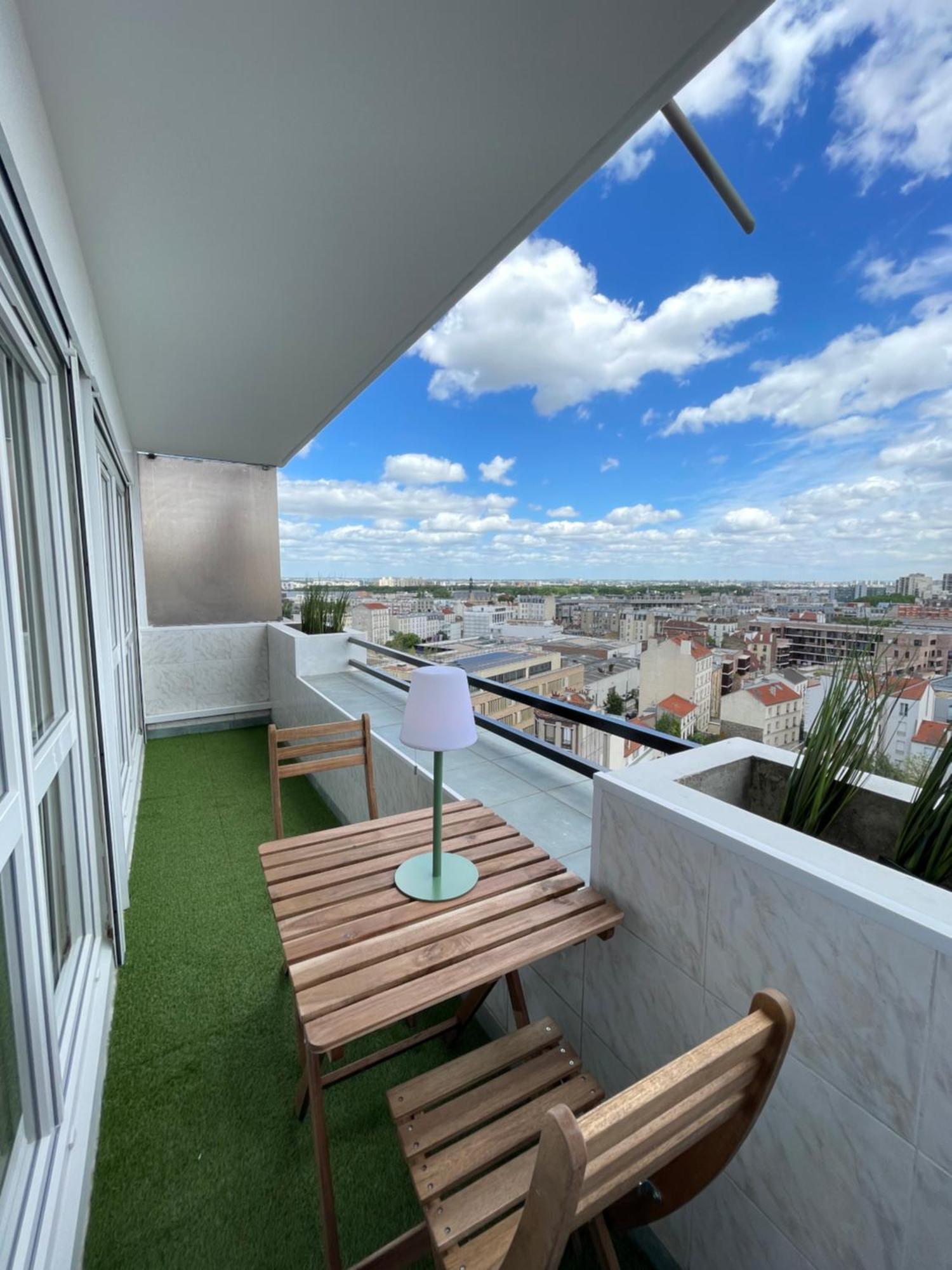 Paris Pantin Magnifique Appartement 4 Pieces De 108M2 Avec 2 Parking Interieur - Tres Cosy Pour 1 A 12 Personnes - Entierement Refait A Neuf Entire Apartment Luxurious And Warm - Pantin Paris 19 Eme Free Wifi Gratuit Buitenkant foto